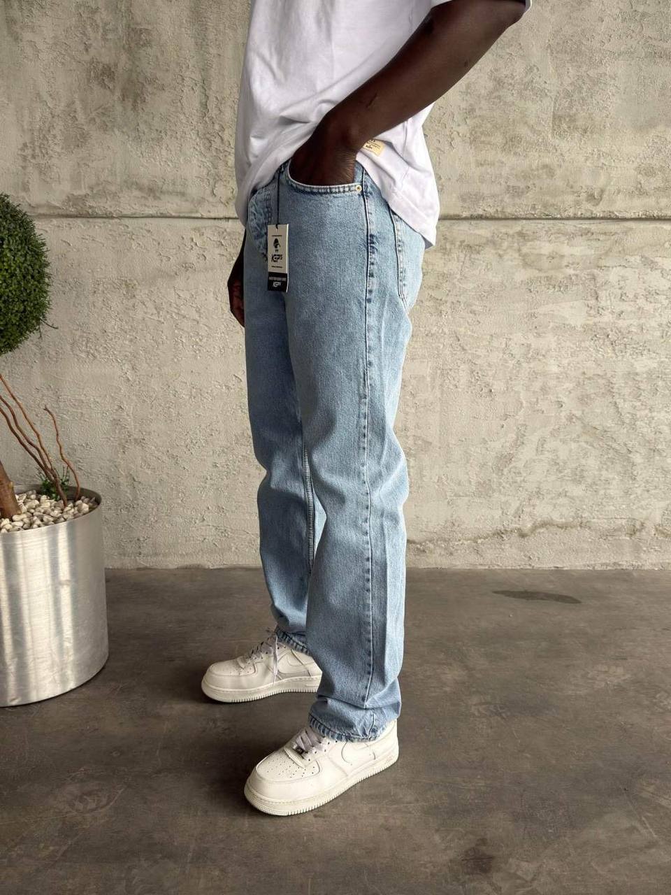 Light Blue Baggy Jeans